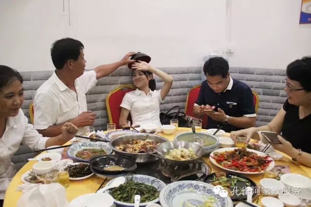 2015BTпȸӱ(w)޹˾ﲩ(hu)